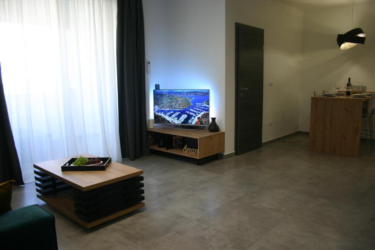 Next Door Apartment Maro & Ivan Njivice Exterior photo